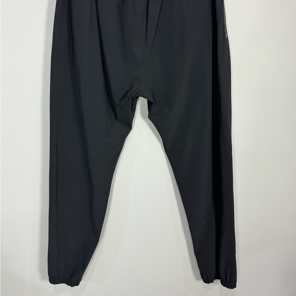 Equinox Black Performance Jogger size L - Picture 7 of 12